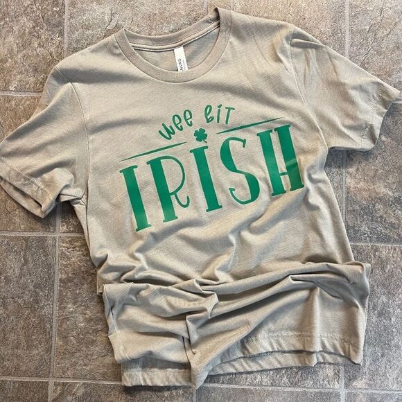 Wee bit Irish T-shirt - Picture 1 of 1